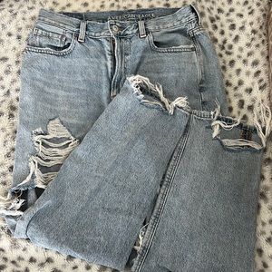 American Eagle Mom jeans